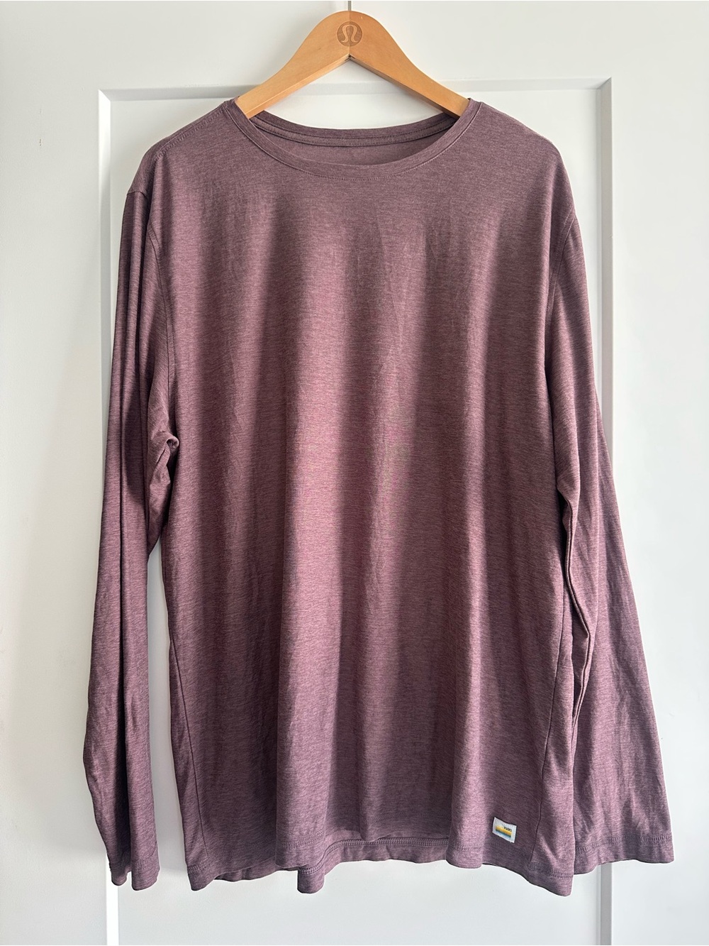 Vuori Long Sleeve Strato Tech Tee Size XL